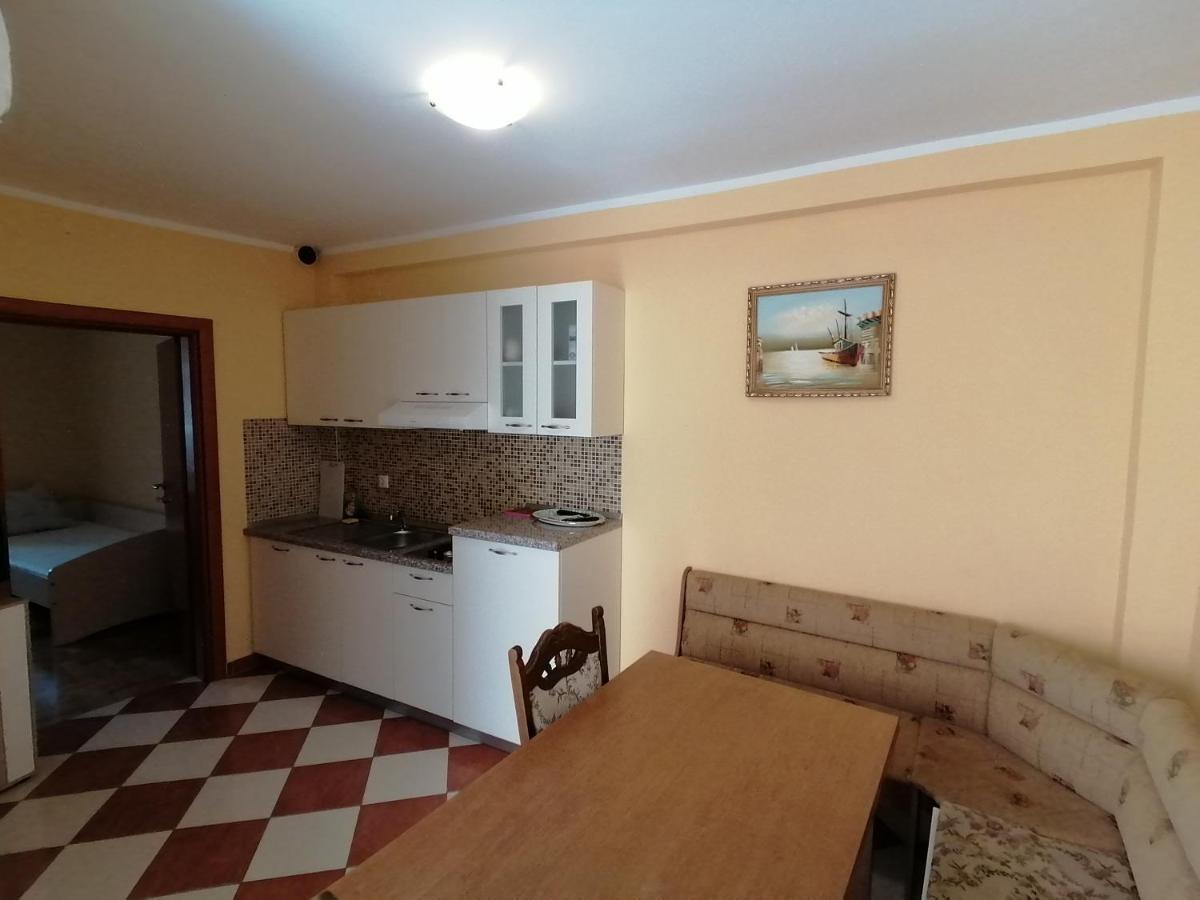 Apartmani Golomeic Crikvenica Buitenkant foto