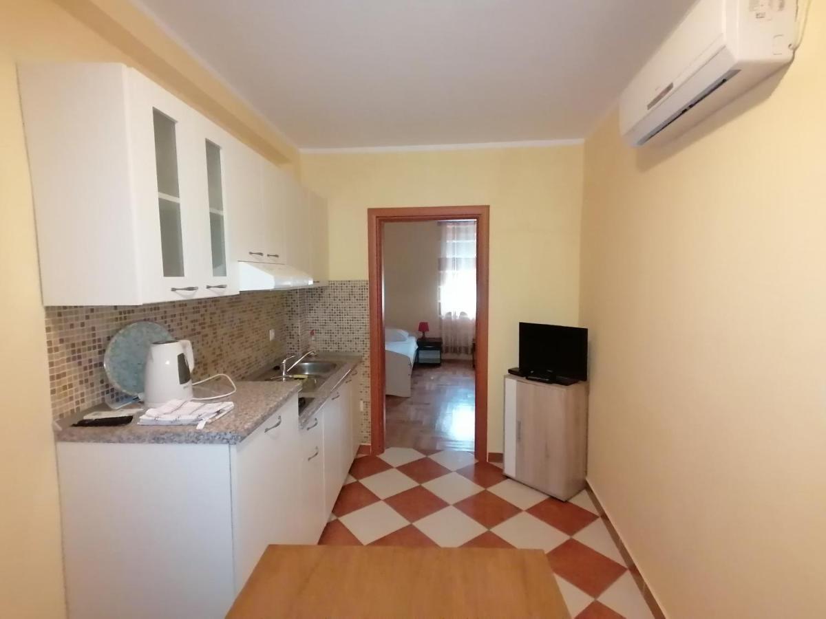 Apartmani Golomeic Crikvenica Buitenkant foto